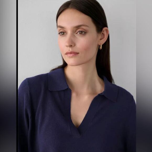 Henri Bendel Navy Blue Women's Sweater - Picture 1 of 10